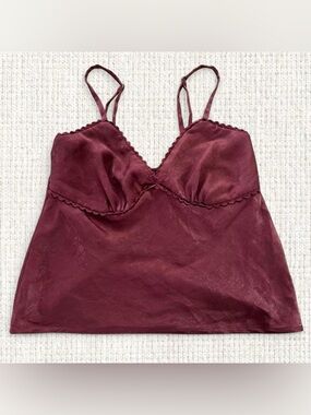 No Boundaries Burgundy Cami with lace and bow details
